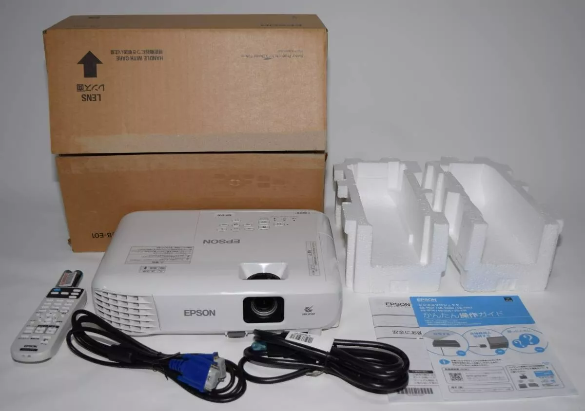 Epson EB-E01 XGA 3LCD Projector Epson EB-E01 XGA 3LCD Projector